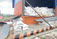 Beras Bulog Reo Tetap Aman meski Bangunan Rusak Akibat Gempa