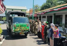 Kodim Flores Timur Kirim Bantuan untuk Korban Gempa di Sikka