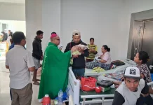 Ditengah Luka Gempa, Uskup Labuan Bajo Hadir Serukan Solidaritas Kemanusiaan