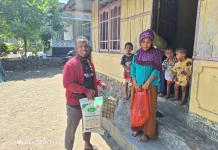 Bantuan Sembako Sapa Muslim Ringankan Beban Warga Watumbawu
