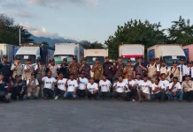 Dharma Lautan Utama Kirim 12 Truk Bantuan Gempa Flores