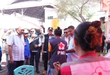 Tinjau Dapur PMI, Gubernur NTT Ingatkan Relawan Jaga Kesehatan
