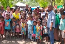 Literasi dan Trauma Healing Warnai Pengungsian Sikka