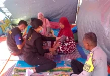 Polres Sikka Layani Kesehatan Pengungsi Pascagempa