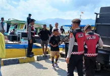 Polres Flotim Perkuat Keamanan Pelabuhan Larantuka lewat Patroli