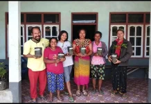 Petani Bomanu Uji Jeruk Wogan Asal Australia