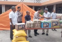 Kapolda NTT Salurkan Bantuan Pemulihan Gereja Pascagempa Flores