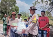 Polri Salurkan Bantuan dan Imbau Warga Waspada Gempa Susulan