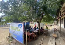 Gedung Rusak Pascagempa, SD Negeri Jarak Gelar KBM di Tenda dan Bawah Pohon