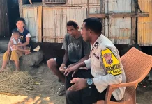 Bhabinkamtibmas Ile Boleng Ajak Warga Jaga Kamtibmas Bersama
