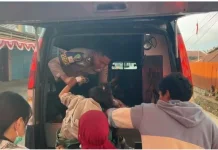 Truk Ambulans Polisi Jadi Penyelamat Enam Ibu Hamil di Manggarai