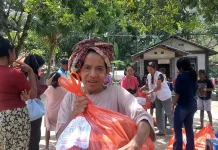 Bantuan Caritas Menyapa Ndetumbera, Warga Rindu Hidup Kembali Normal
