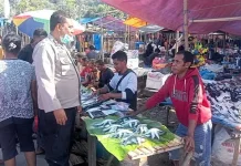 Patroli di Pasar Boru, PolisiTerus Ingatkan Warga Aktivitas Gunung Lewotobi