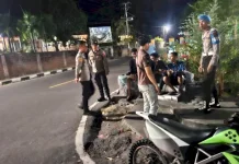 Patroli Malam Polres Flotim Sasar Titik Keramaian Kota Larantuka