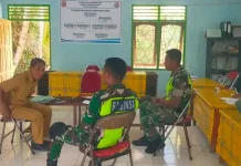 Babinsa 1602-01/Ende Pastikan Bantuan Tepat Sasaran di Penggajawa
