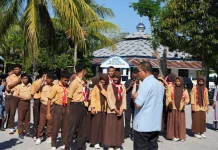 Dari Borong, Gubernur Melki Kobarkan Semangat Anak Flores Pascabencana
