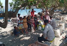 Program Kasih Polda NTT Serap Aspirasi Warga Pesisir Mautapaga Ende