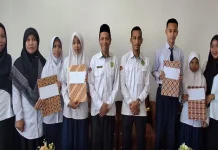Empat Siswa MTsN 2 Manggarai Barat Tembus OMI NTT