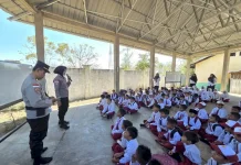 Polres Sikka Pulihkan Trauma Ratusan Siswa MIN 1