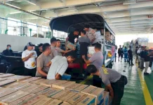 Polres Sikka Kirim Bantuan untuk Warga Palue Terdampak Gempa