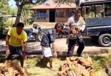 Bhabinkamtibmas Waiula Hadir Bantu Warga, Sampaikan Pesan Kamtibmas