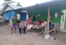Bhabinkamtibmas Dorong Warga Kampung Bajo Bangkit lewat UMKM