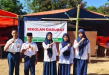 Belajar di tengah Tenda, Lima Siswa MTsN Ngada Juara OMI