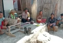 Bhabinkamtibmas Sambinasi Barat Jembatani Keluhan Kebutuhan Air Bersih Warga