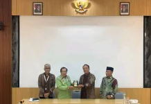 UMBY Beri Beasiswa untuk 13 Mahasiswa Nagekeo