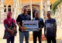 Pelindo Maumere Kembali Salurkan Bantuan Gereja Perumnas