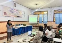 Dosen Unika Ruteng Latih Guru di Cibal Barat dan Lelak Susun Kurikulum