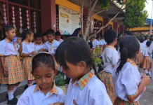 Antisipasi Gempa, Siswa SD Katolik St. Antonius Ende 2 Belajar di Ruang Kelas Bawah