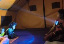 Lebih Sebulan, Warga Palue Masih Tidur di Tenda