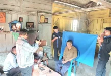 Dukcapil Manggarai Jemput Bola Rekam KTP Warga ODGJ