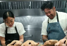 Awkwafina Belajar Masak demi Hidupkan Warisan Keluarga