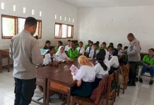 Polres Sikka Sosialisasikan SPMB SMA Kamala Taruna Bhayangkara