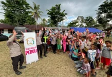 Polres Manggarai Salurkan Bantuan dari PD Bhayangkari Papua untuk Siswa SDI Ling