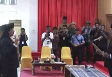 Bupati Sikka Lantik Sekda Definitif, Tekankan Penguatan Pemerintahan