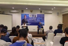 BKH Ajak Jurnalis Labuan Bajo Kawal Keadilan Ekonomi lewat Tulisan