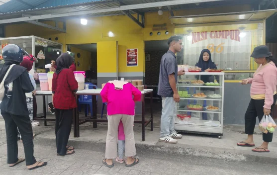 Berkah Ramadan, Jualan Takjil Raup Keutungan Belasan Juta