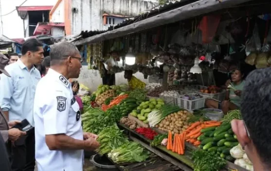 TPID NTT Sidak Pasar Jaga Stabilitas Harga