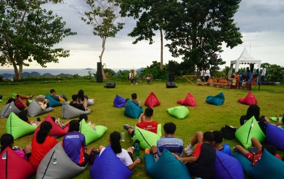 Weekend at Parapuar Vol. 2 Hadirkan Harmoni Budaya dan Alam di Natas Parapuar