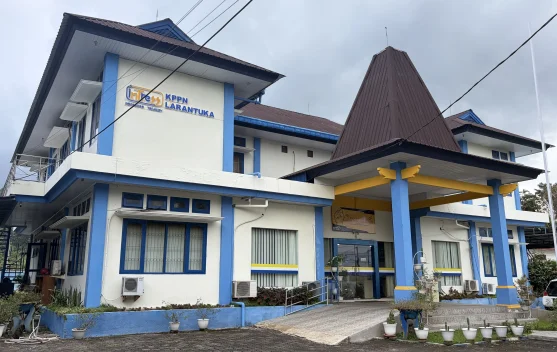 Gaji Ke-13 ASN di Flores Timur dan Lembata Cair, Rp8,85 Miliar Tersalurkan