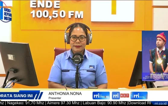 Atap Rumah Adat Bena Simpan Filosofi Pewarisan Keluarga