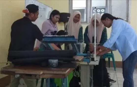 Pelatihan Goodie Bag Kreatif Dorong Pemuda Ende Ciptakan Usaha