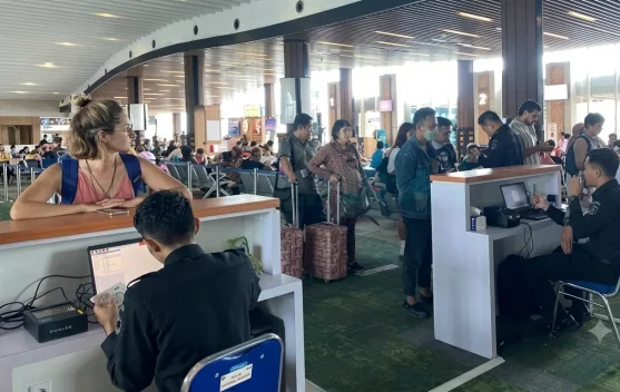 Wisatawan Asia dan Eropa Dominasi Perlintasan Bandara Komodo