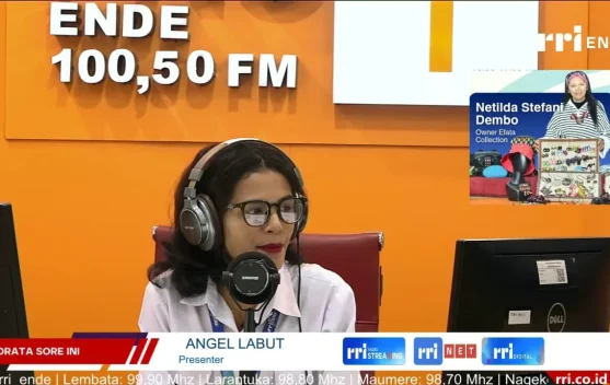 Efata Collection Dorong Pelestarian Budaya Manggarai lewat Aksesori Tenun