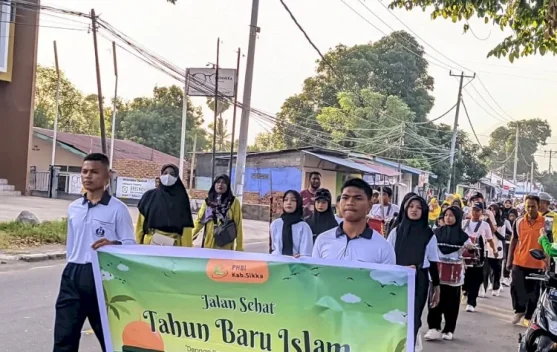 Jalan Santai Muharam Pererat Ukhuwah Umat Muslim Sikka