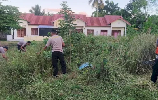 Polres Sikka Hijaukan Nita Sambut Hari Bhayangkara Ke-80
