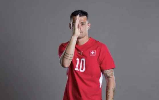 Atasi Krisis Gelandang, Chelsea Buru Tanda Tangan Granit Xhaka